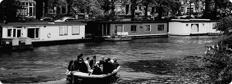 От простых плотов до плавучих домов